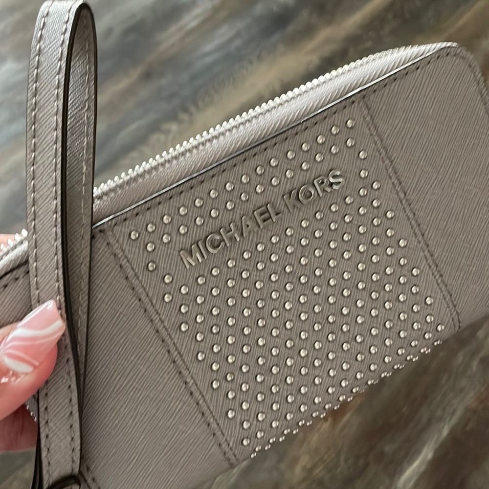 Michael Kors wristlet